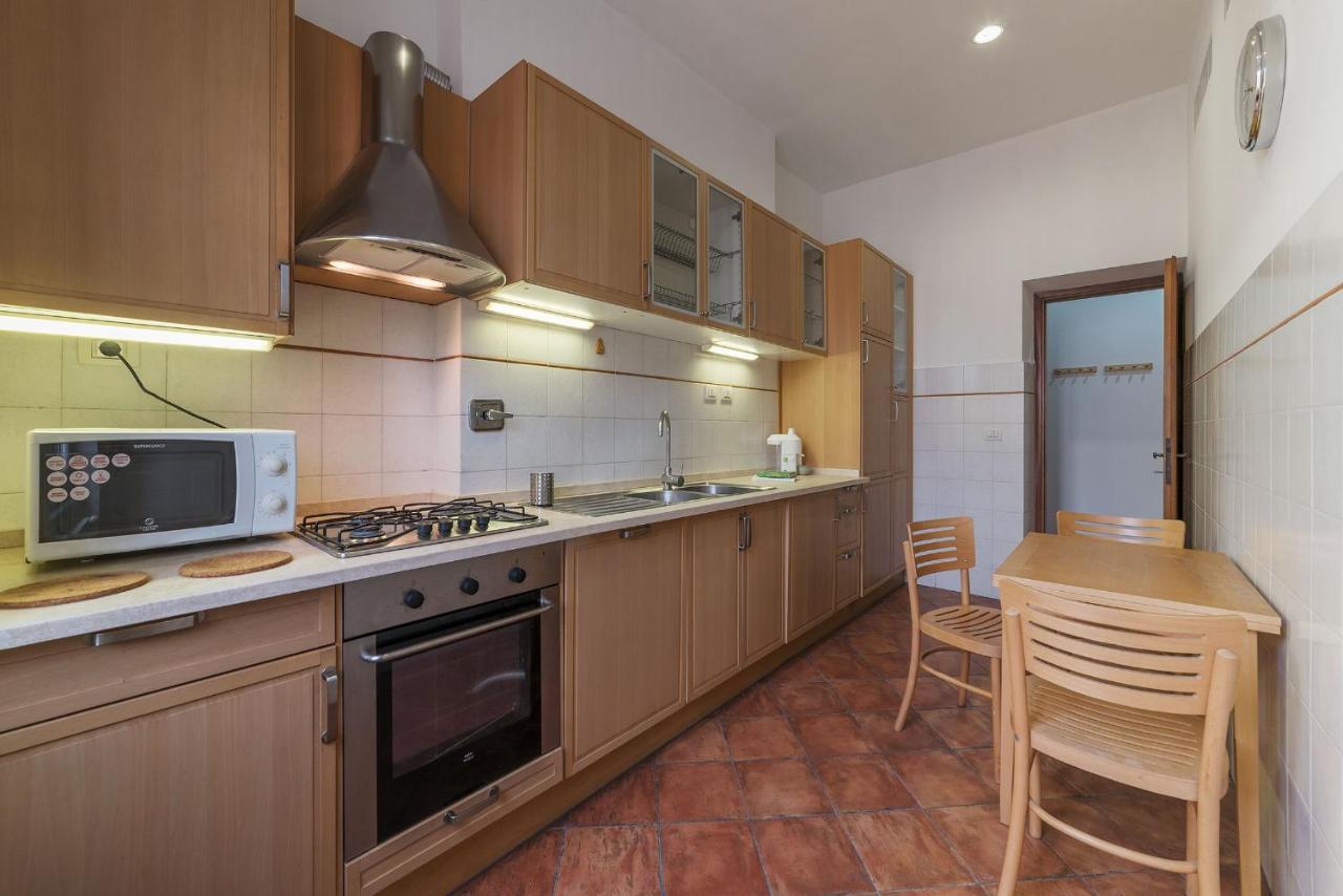 Roman Experience Testaccio Flat Εξωτερικό φωτογραφία